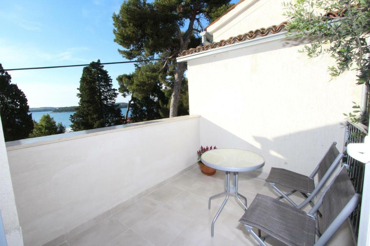 Apartment Marjanovic Rovigno Esterno foto
