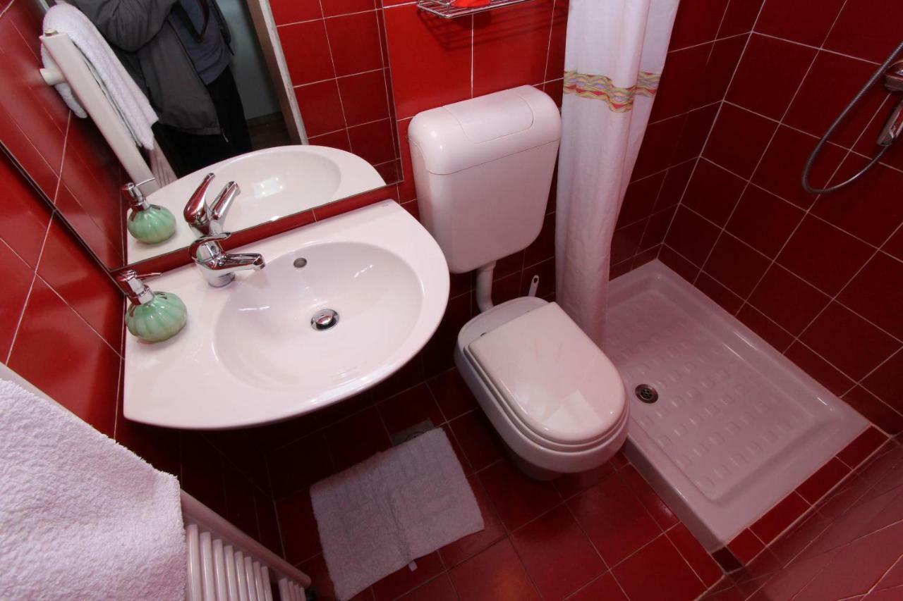 Apartment Marjanovic Rovigno Esterno foto