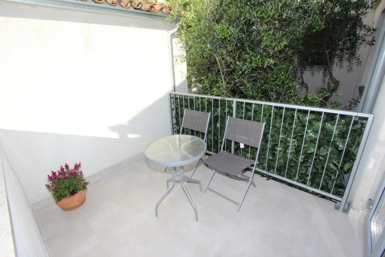 Apartment Marjanovic Rovigno Esterno foto
